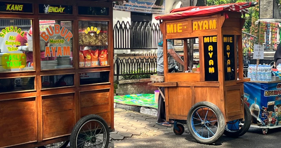 Los Angeles Street Food Guide: Must-Try Dishes & Food Spots